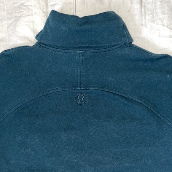 Lululemon Turtleneck Sweatshirt - Picture 3 of 4